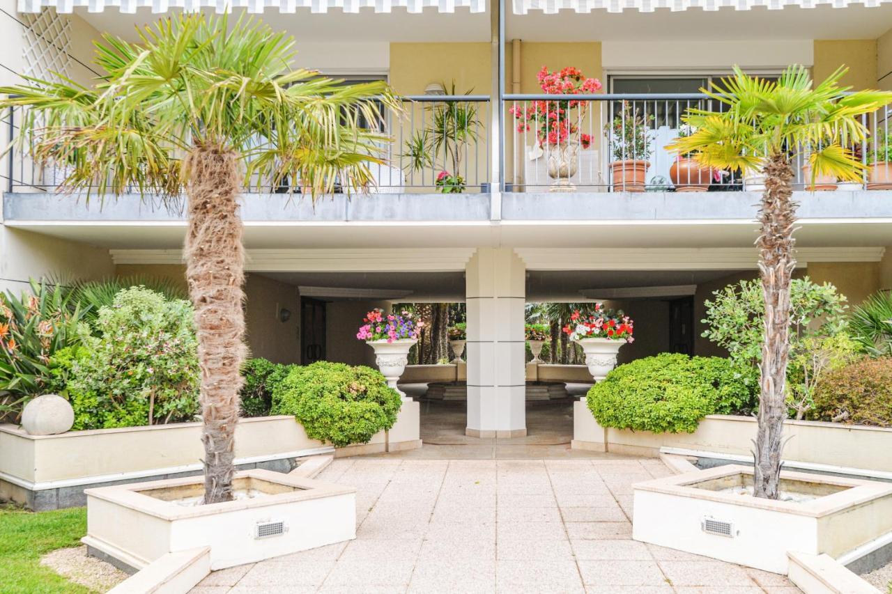 Le Lido - Piscine, Proche Plage Cagnes-sur-Mer Luaran gambar